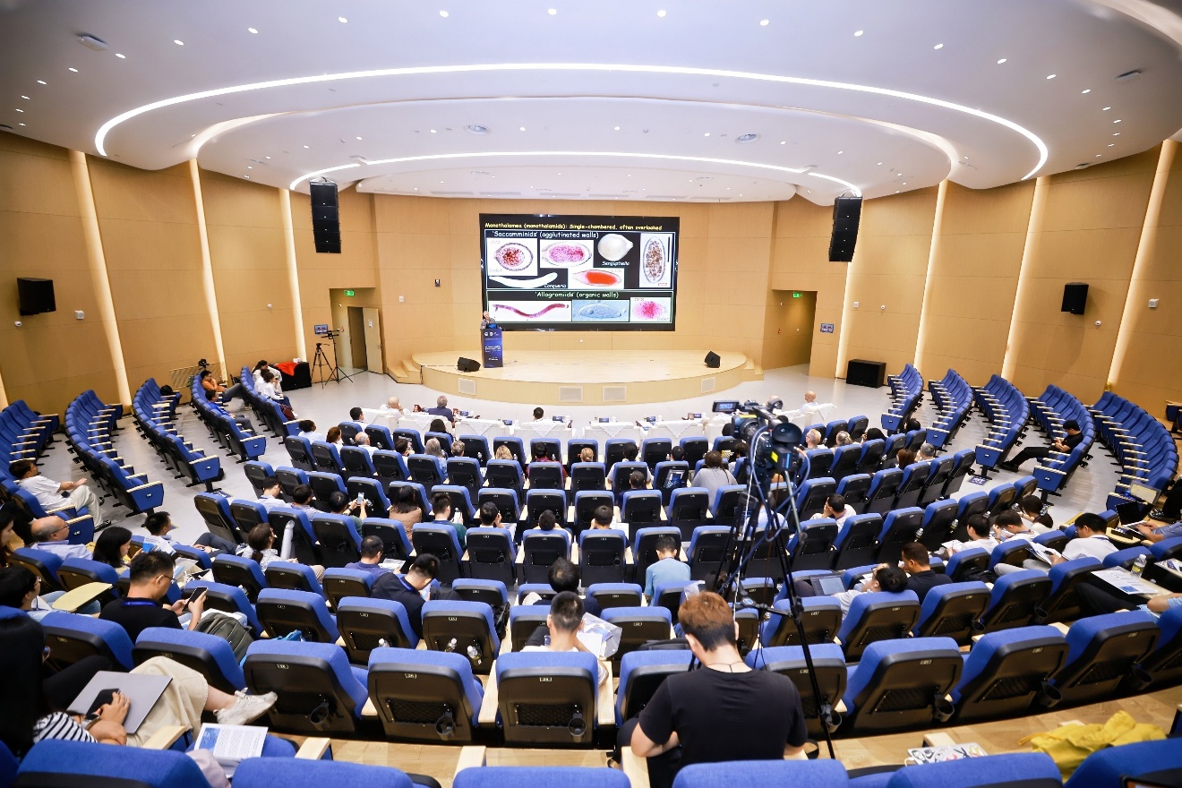 第三届全球海斗深渊生物地质环境国际会议召开